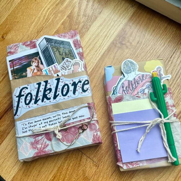 Taylor Swift Blind Date Book | Folklore Era-Inspired - Picture 5 of 6